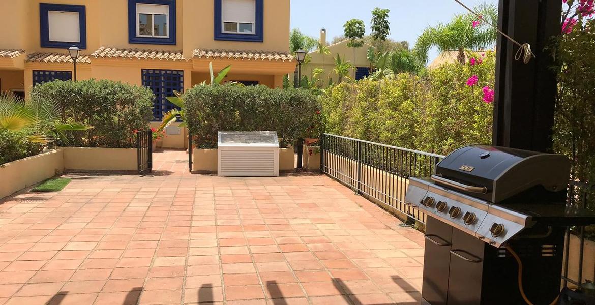 Town House for rent in Puerto Banus Marbella
