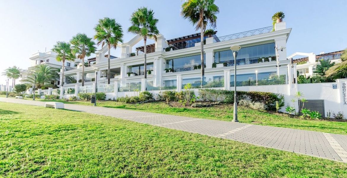APARTMENT IN DONCELLA BEACH