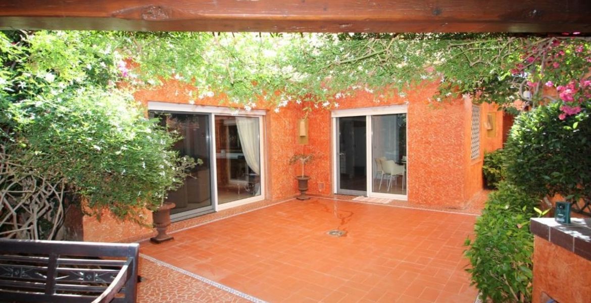Villa for sale in Torrevieja