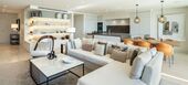 Beautifully renovated penthouse for sale in Puente Romano