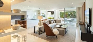 Beautifully renovated penthouse for sale in Puente Romano