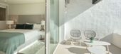 Beautifully renovated penthouse for sale in Puente Romano