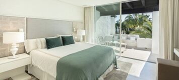 Beautifully renovated penthouse for sale in Puente Romano