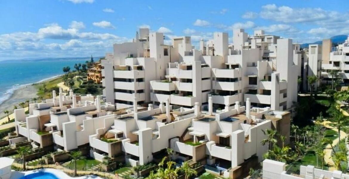 Apartment for sale in Bahia de la Plata Estepona