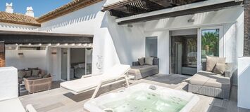 Duplex Penthouse in Marina Puente Romano with Jacuzzi