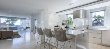 Современная вилла в Пуэнте Романо с технологией Smart Home