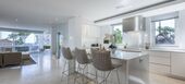 Современная вилла в Пуэнте Романо с технологией Smart Home
