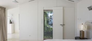 Современная вилла в Пуэнте Романо с технологией Smart Home
