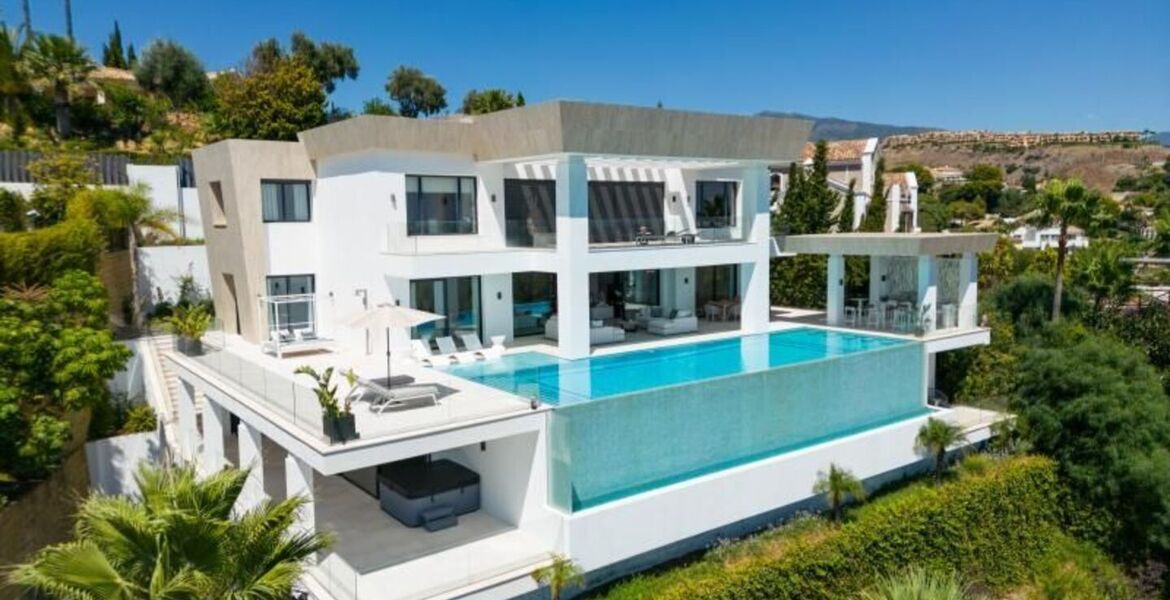 Brand New Luxury 7 Bedroom Villa for Sale in Benahavís