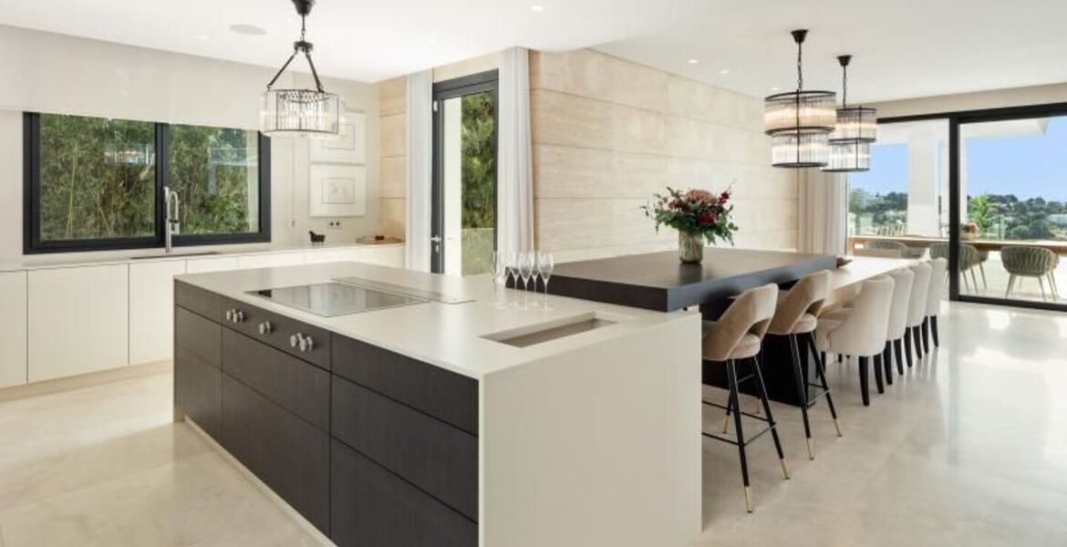 Brand New Luxury 7 Bedroom Villa for Sale in Benahavís