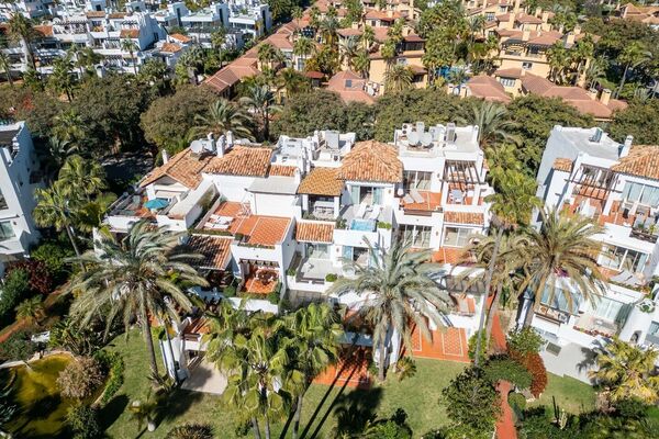 Ático dúplex de lujo frente al mar en venta
