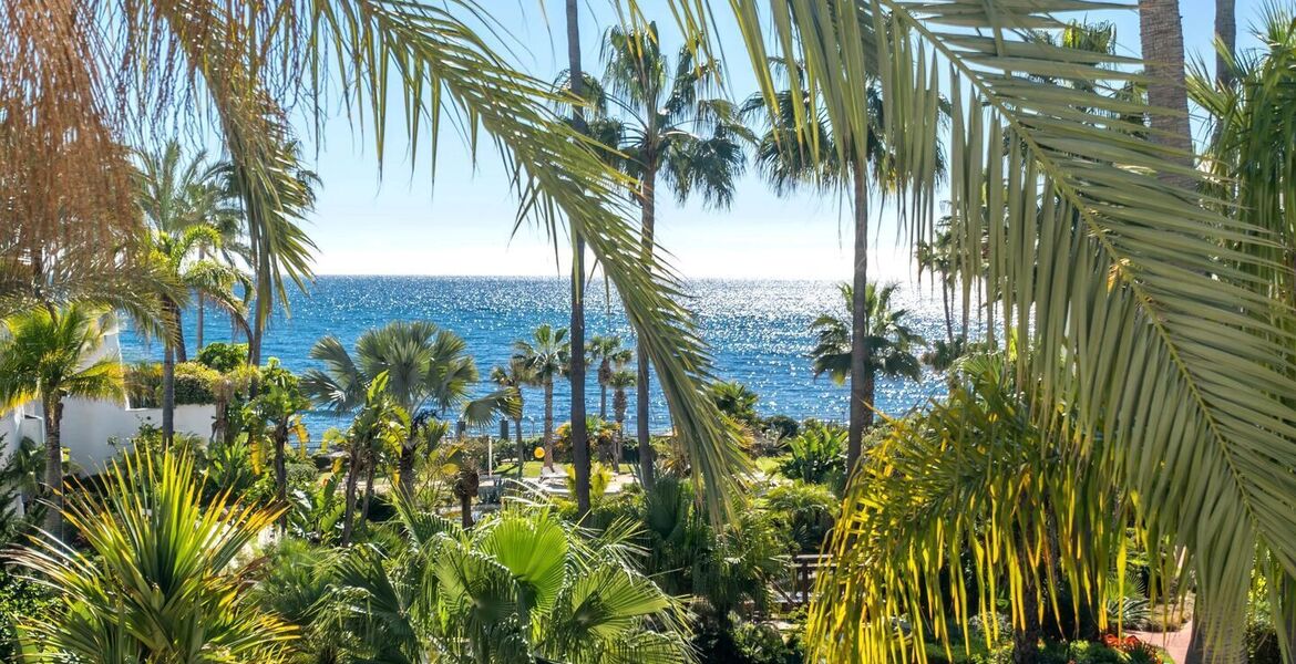 Ático dúplex de lujo frente al mar en venta