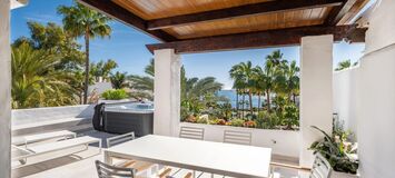 Ático dúplex de lujo frente al mar en venta