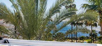 Ático dúplex de lujo frente al mar en venta