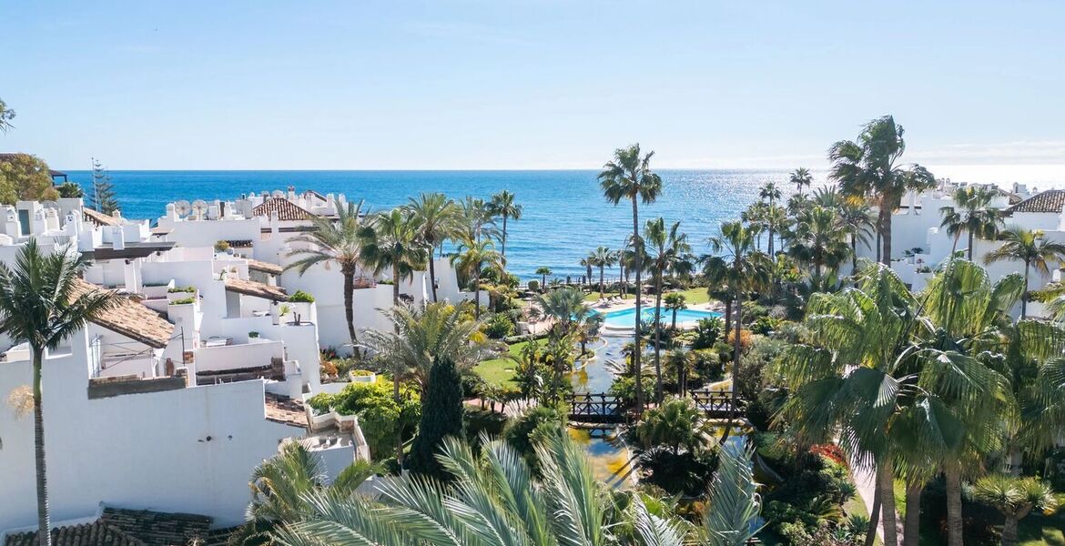 Ático dúplex de lujo frente al mar en venta