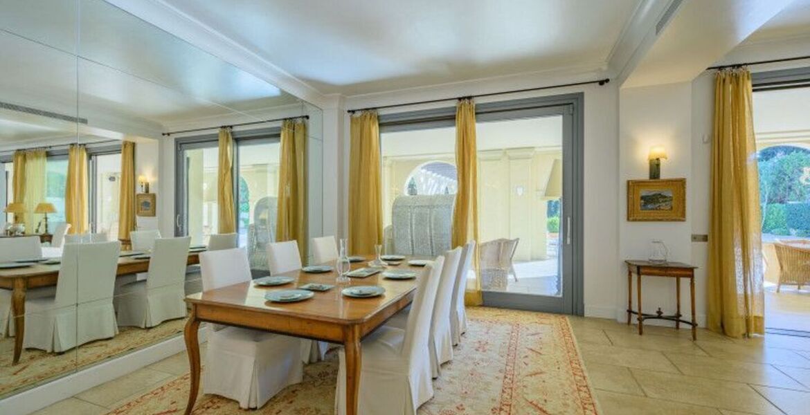 Villa for sale In Puente Romano