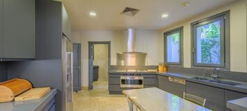 Villa for sale In Puente Romano