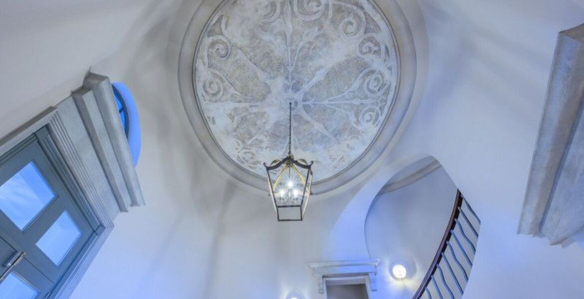 Villa for sale In Puente Romano