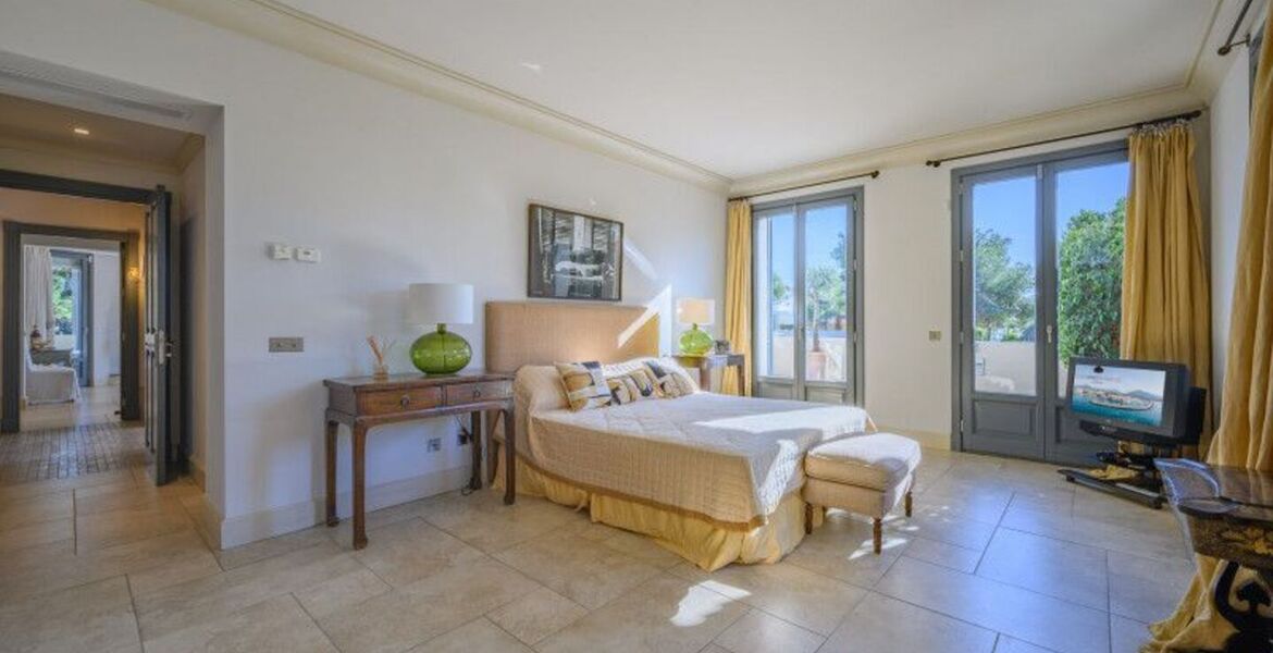 Villa for sale In Puente Romano