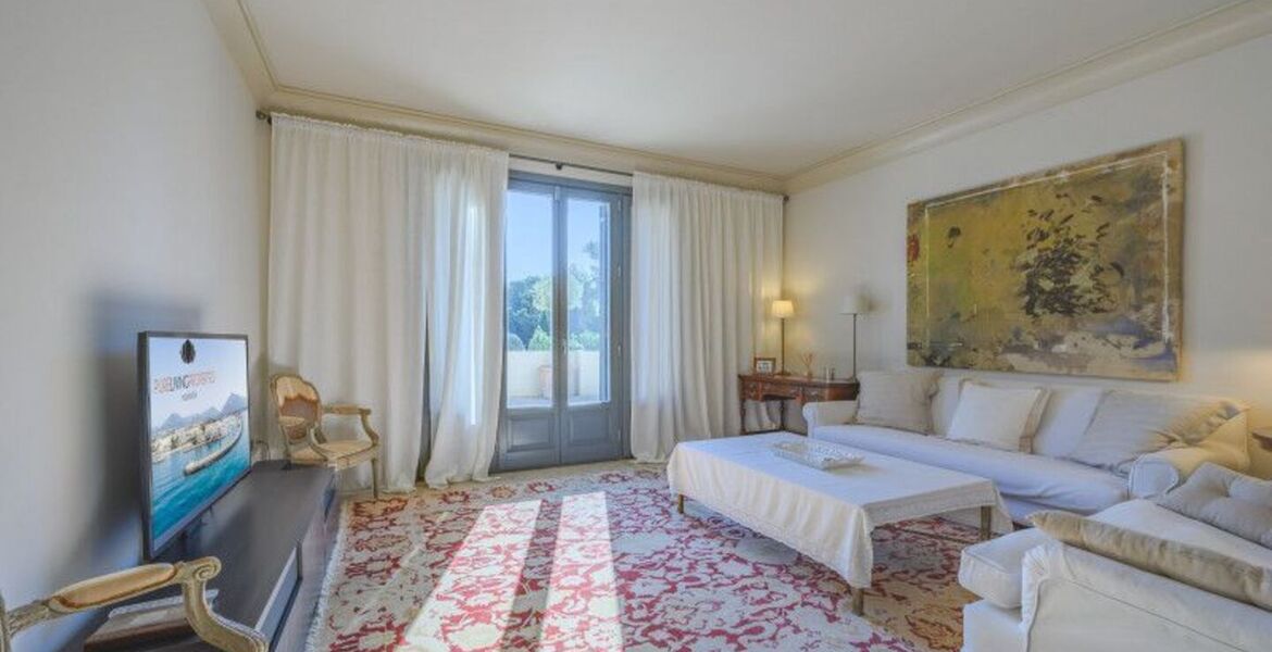 Villa for sale In Puente Romano