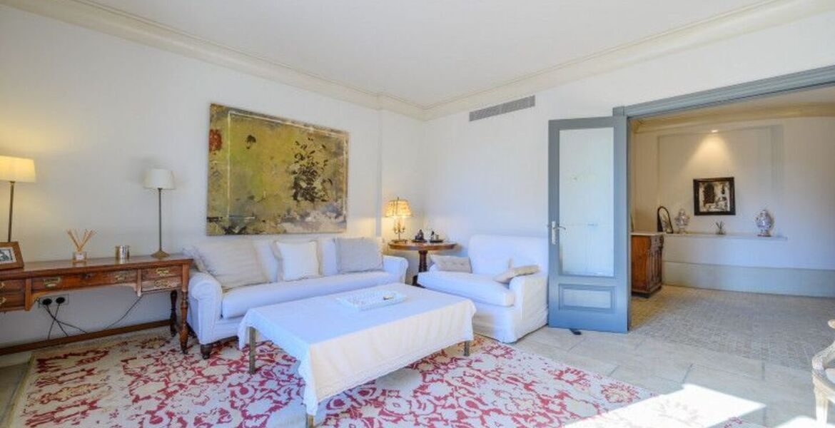 Villa for sale In Puente Romano