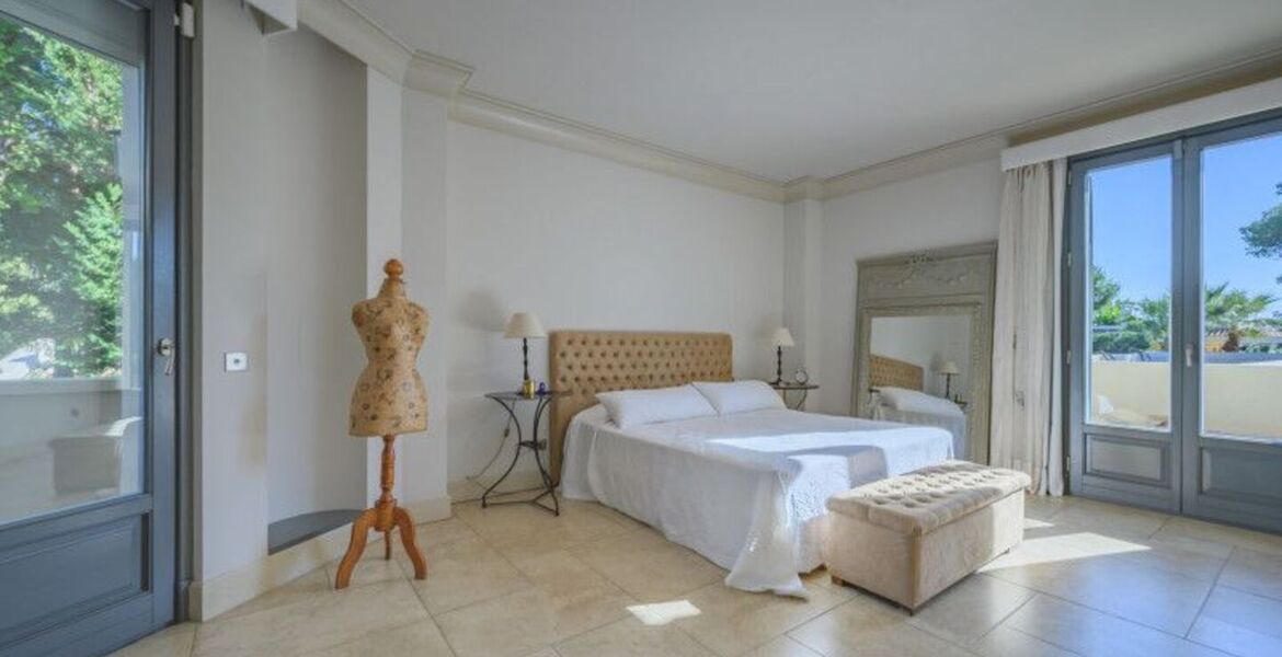Villa for sale In Puente Romano