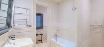 Villa for sale In Puente Romano