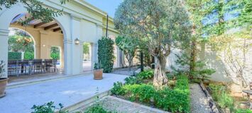 Villa for sale In Puente Romano