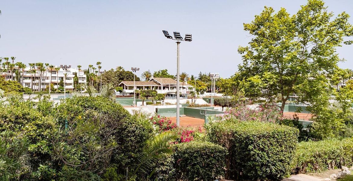 Apartment for sale in Marina Puente Romano