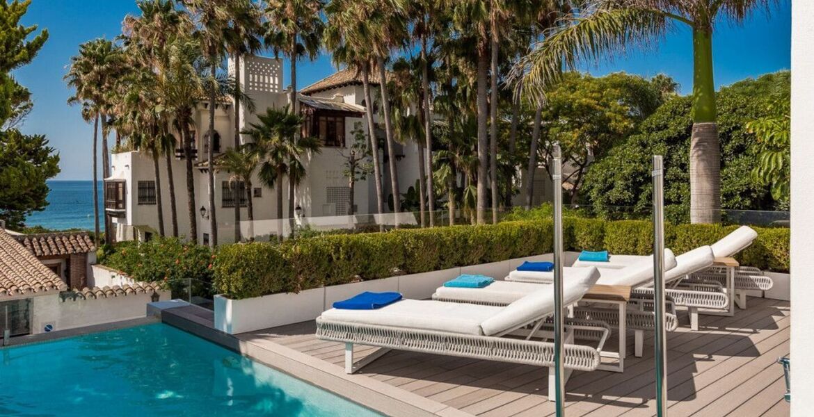 Villa for sale in Puente Romano