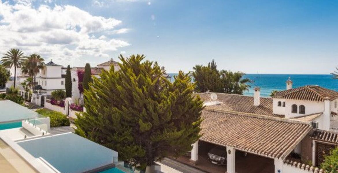 Villa for sale in Puente Romano