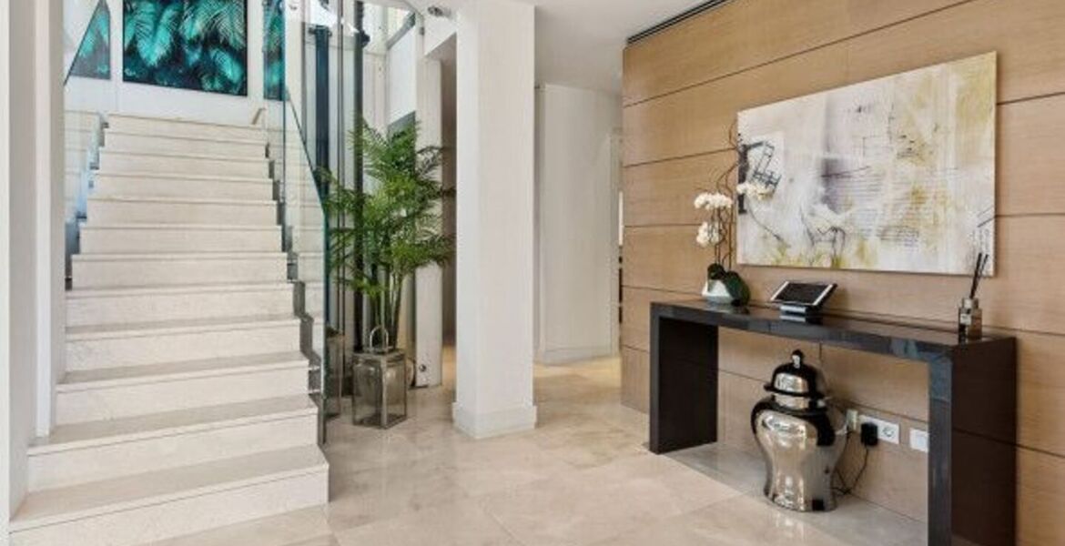 Villa for sale in Puente Romano