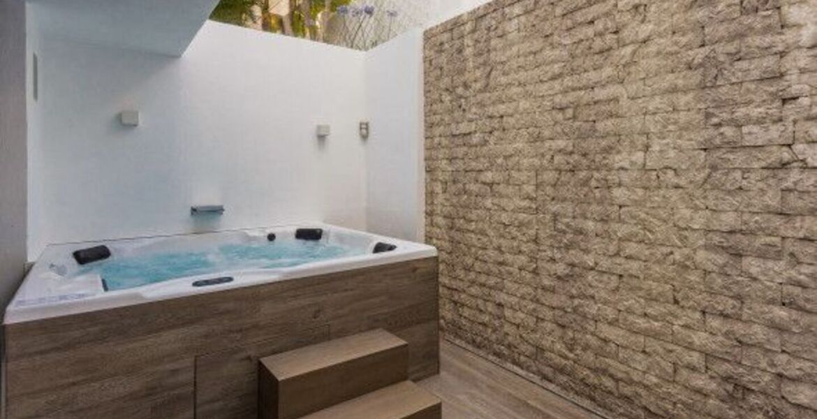 Villa for sale in Puente Romano
