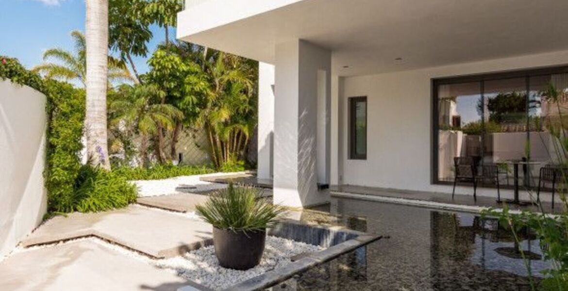 Villa for sale in Puente Romano